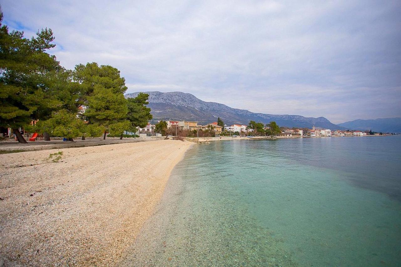 Villa Elysium - Beautiful Family House With Heated Pool Kaštela エクステリア 写真